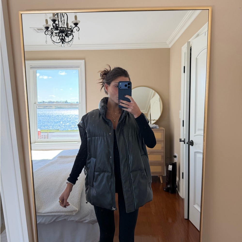 Zara Oversized Dark Grey/Black Puffer Vest